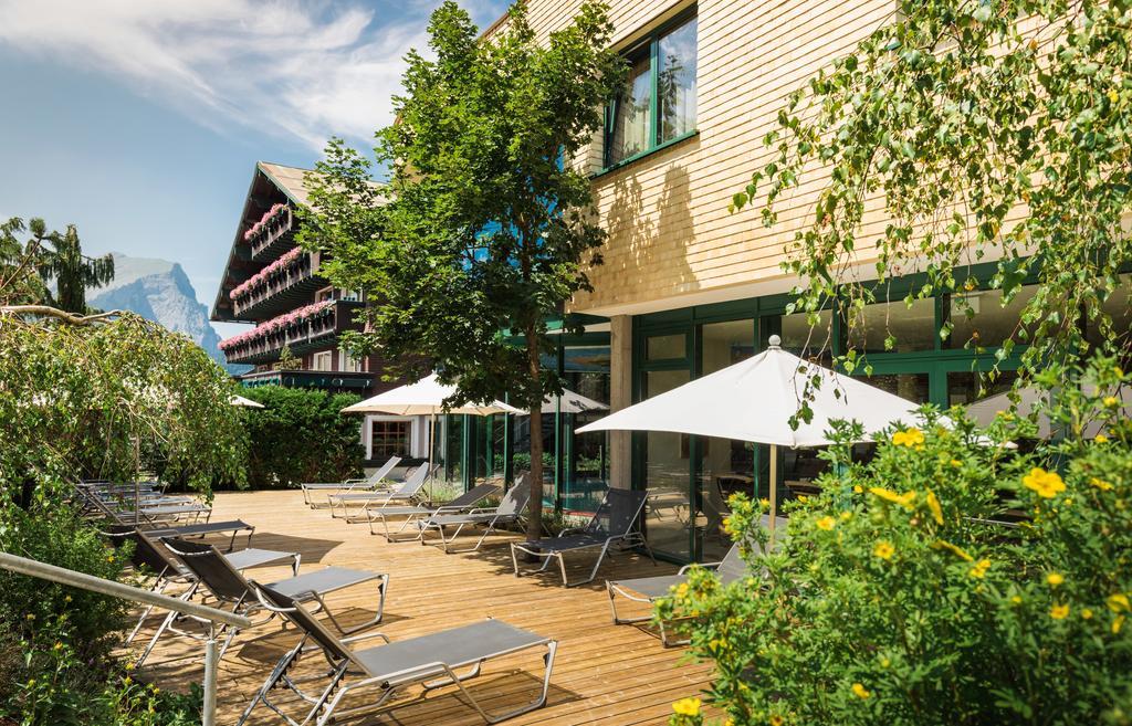Hirschen Wohlfuehlhotel Schoppernau Bagian luar foto